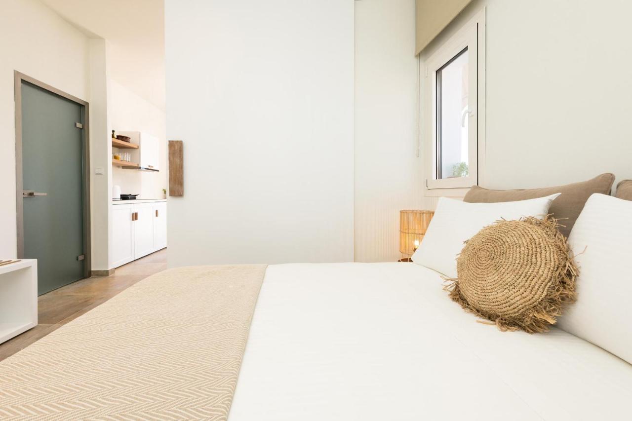 Konstantinou Deluxe Apartments Skála Marión エクステリア 写真