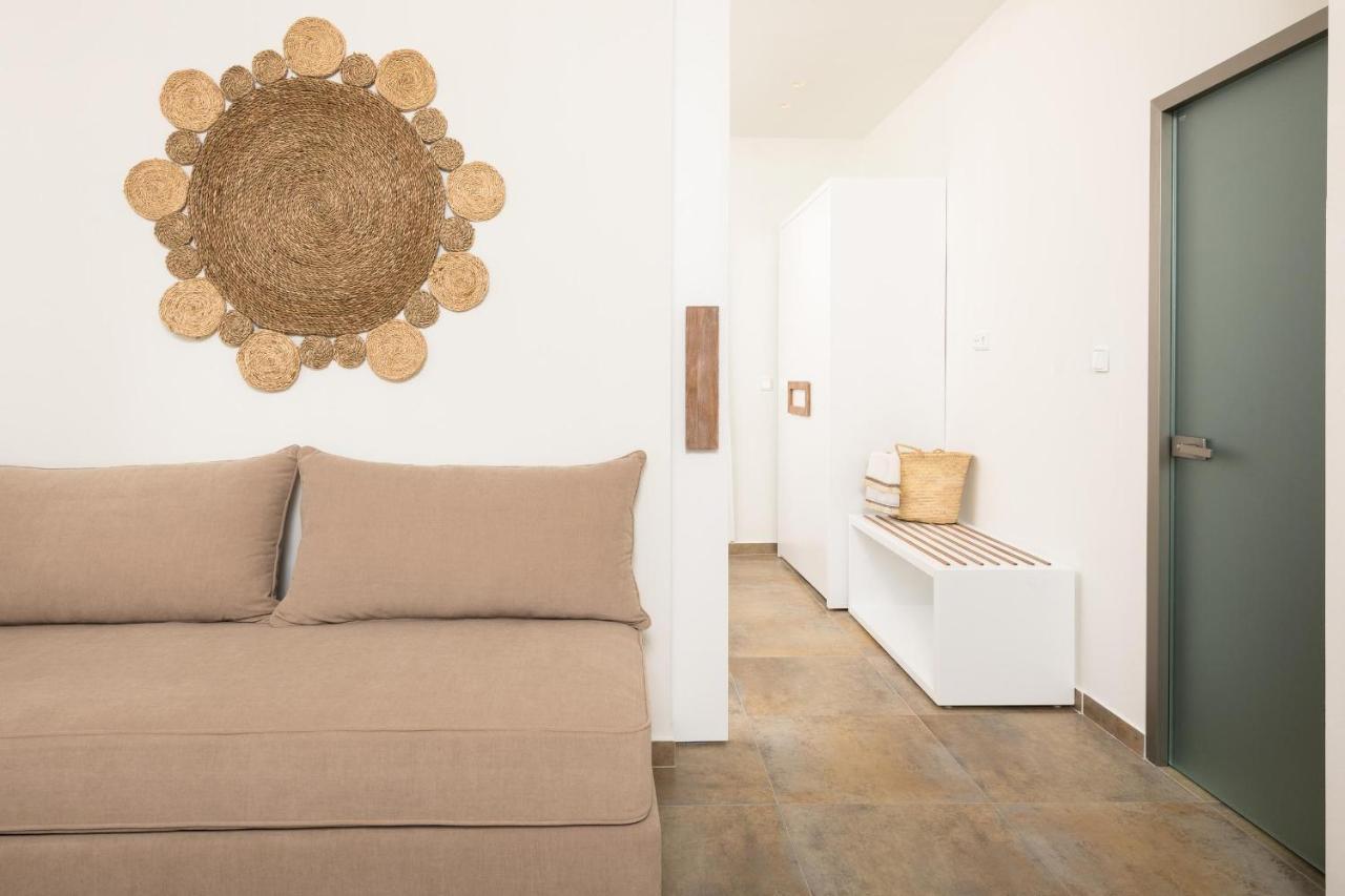 Konstantinou Deluxe Apartments Skála Marión エクステリア 写真