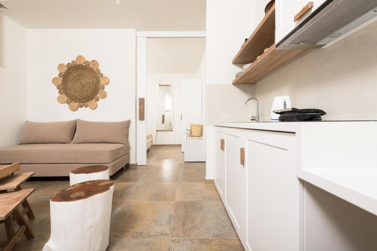 Konstantinou Deluxe Apartments Skála Marión エクステリア 写真