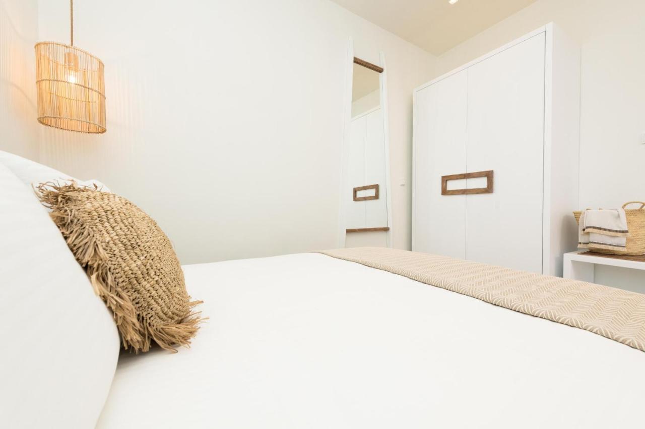 Konstantinou Deluxe Apartments Skála Marión エクステリア 写真