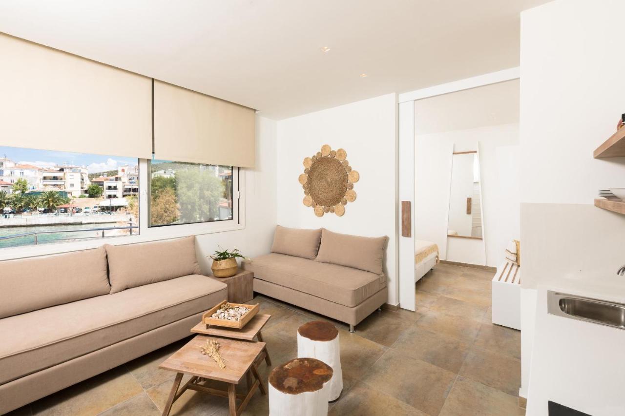 Konstantinou Deluxe Apartments Skála Marión エクステリア 写真