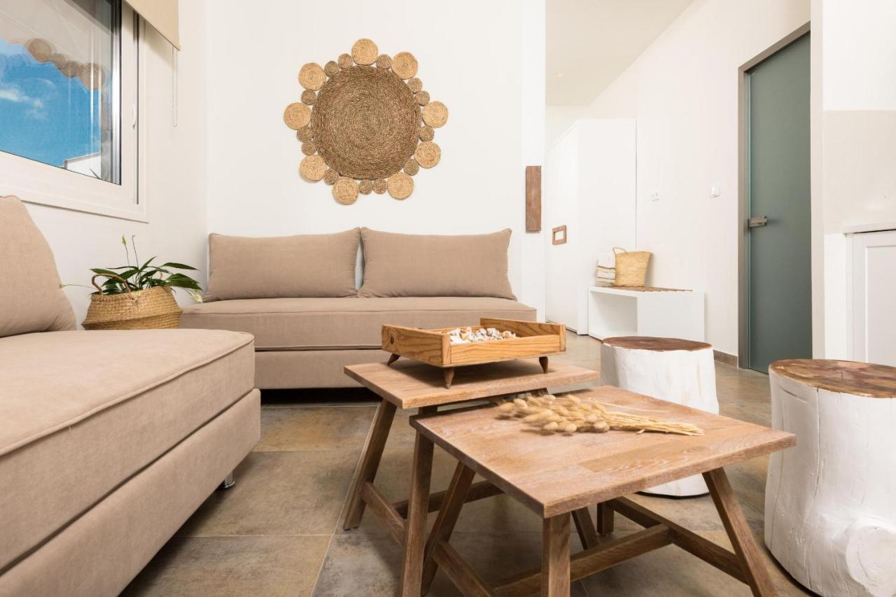 Konstantinou Deluxe Apartments Skála Marión エクステリア 写真