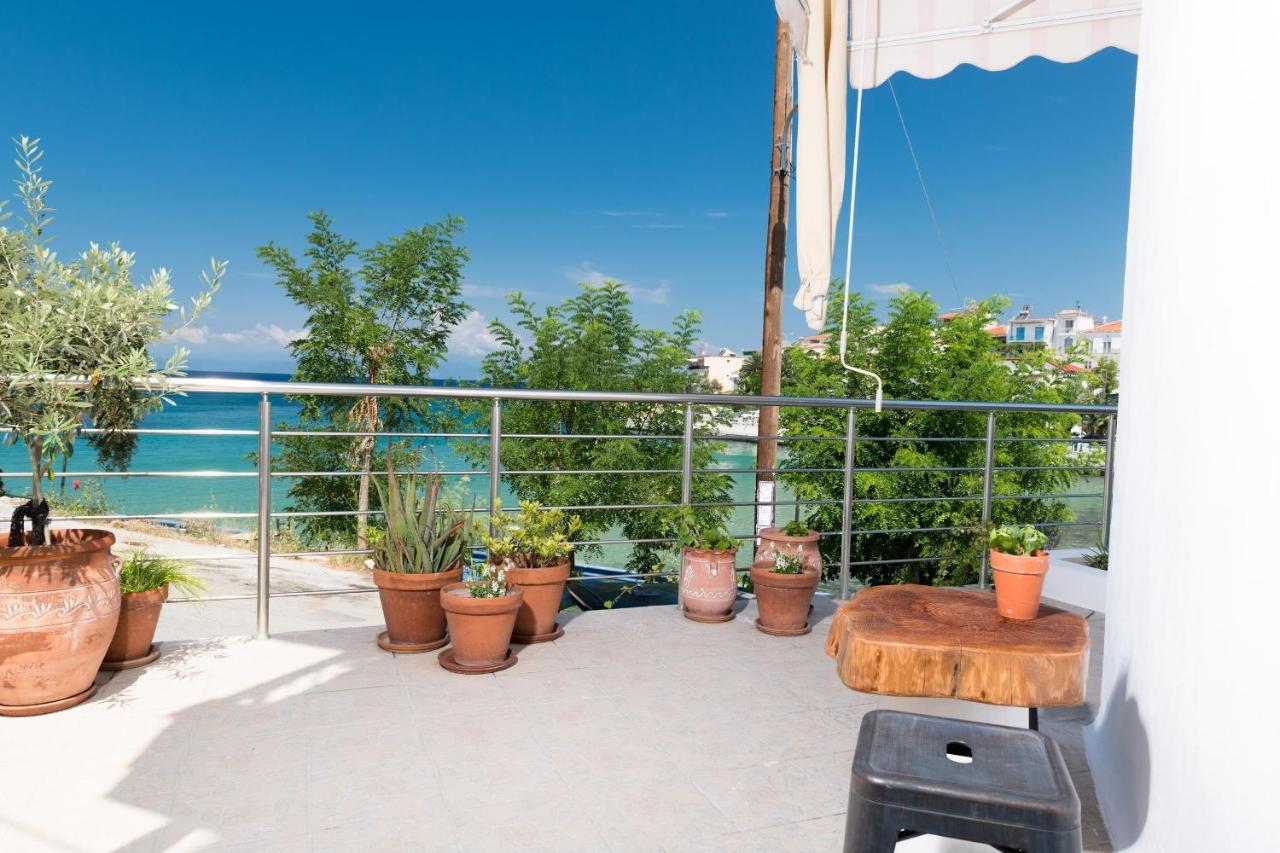 Konstantinou Deluxe Apartments Skála Marión エクステリア 写真