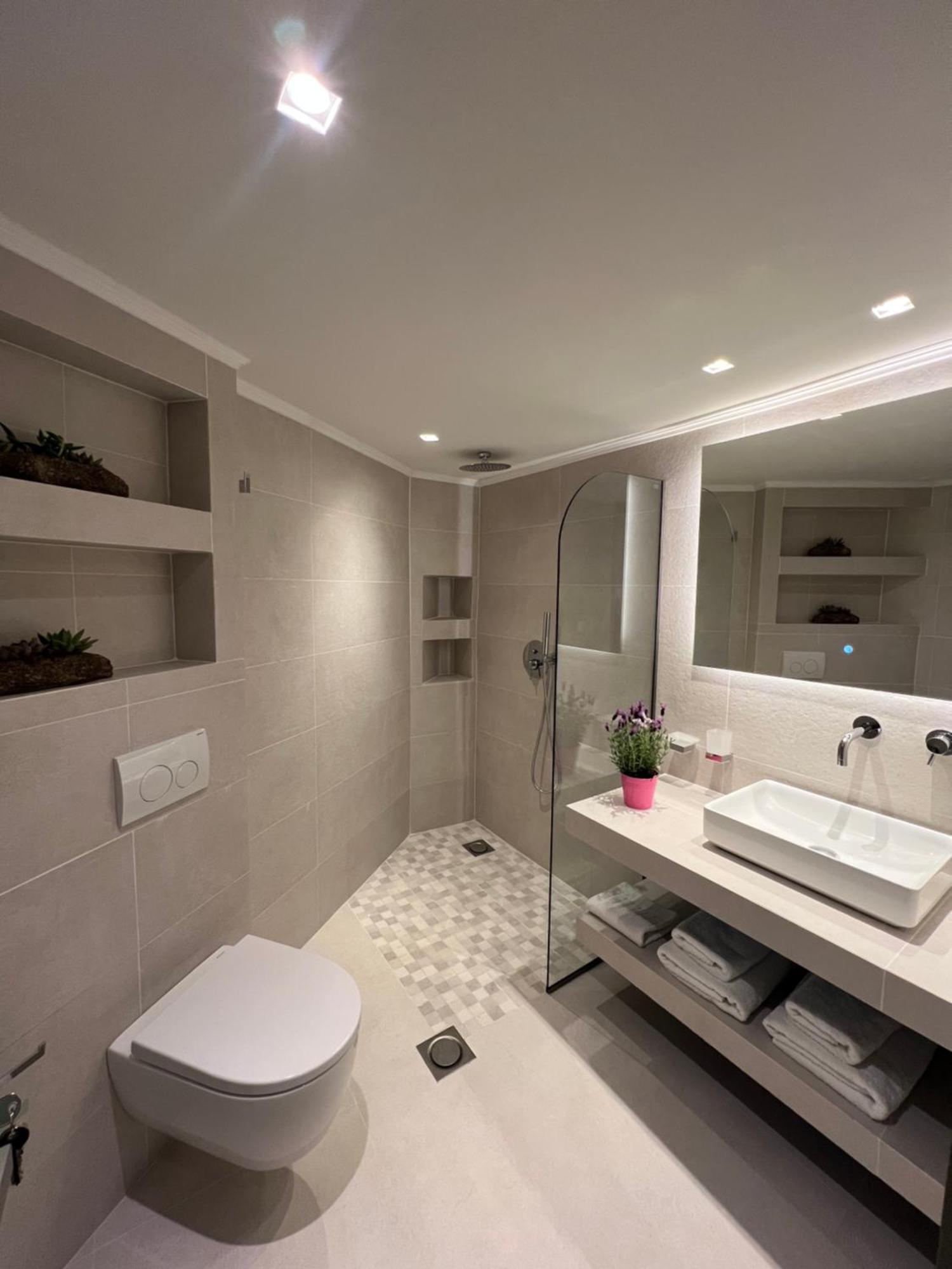 Konstantinou Deluxe Apartments Skála Marión エクステリア 写真